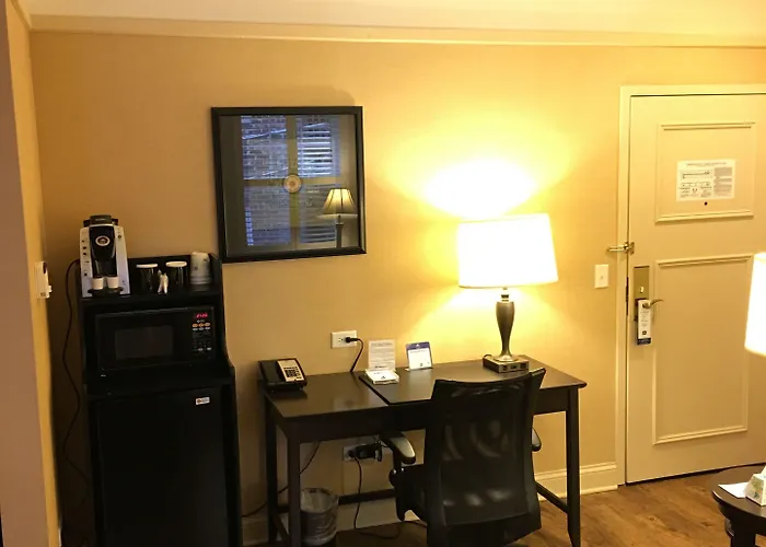 Western Hawthorne Terrace 3* Chicago