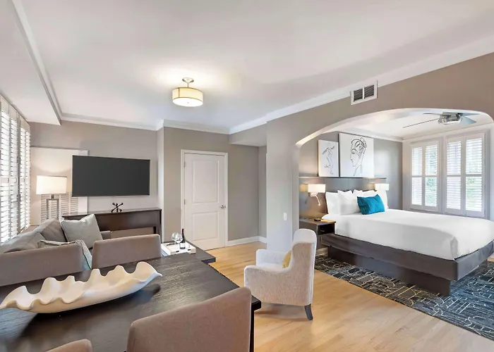 Western Hawthorne Terrace 3* Chicago